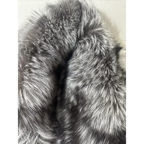 Women’s ST.John Evening Scarf Dyed Fox 95% Silk Velvet Lining Gray One Size - Picture 10 of 11